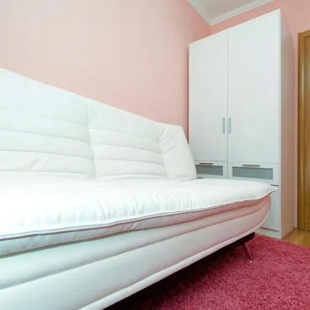 New Lily Apartman Makarska