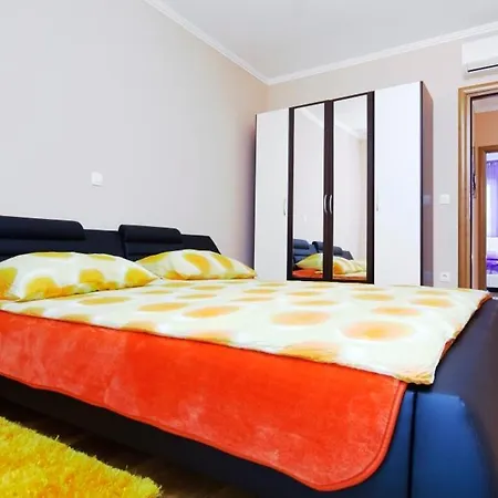 New Lily Apartman Makarska