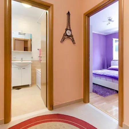 New Lily Apartman Makarska